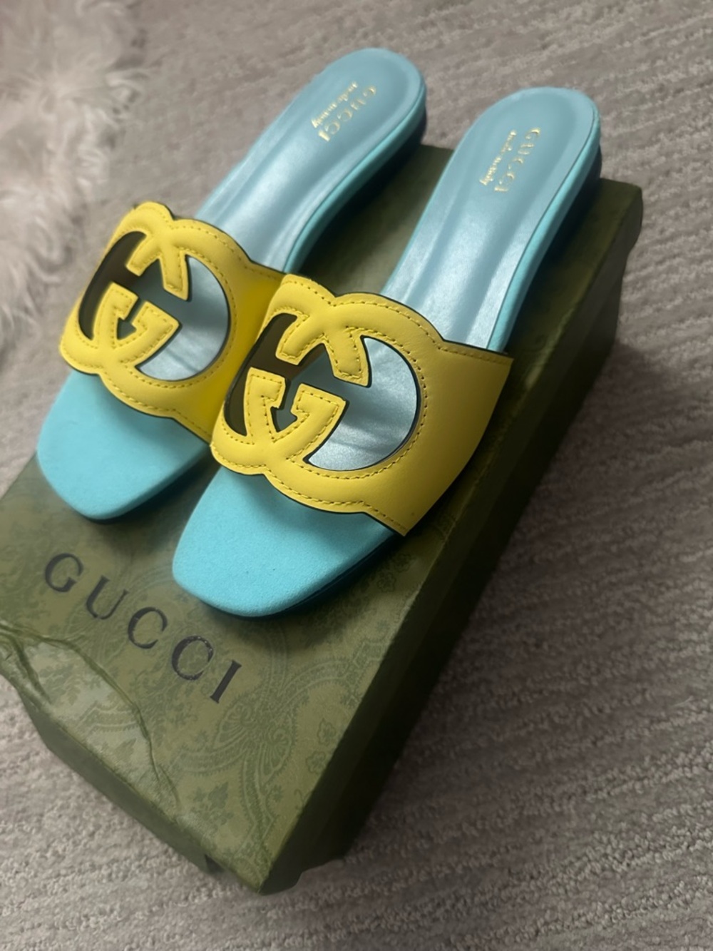 Gucci Yellow Leather Interlocking-G Slide Sandals with Light Blue Footbed